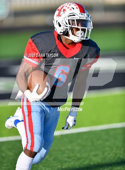 Thumbnail 3 in First Baptist vs Weatherford Christian (TAPPS Division IV Area Playoff) photogallery.