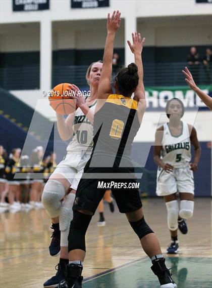 Thumbnail 1 in Sequoyah @ Creekview photogallery.
