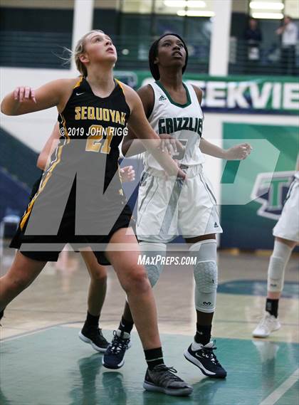 Thumbnail 2 in Sequoyah @ Creekview photogallery.