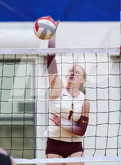 Thumbnail 1 in Bells @ Chisum (UIL 3A Volleyball Bi-District Playoff) photogallery.