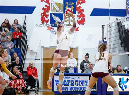 Thumbnail 1 in Bells @ Chisum (UIL 3A Volleyball Bi-District Playoff) photogallery.