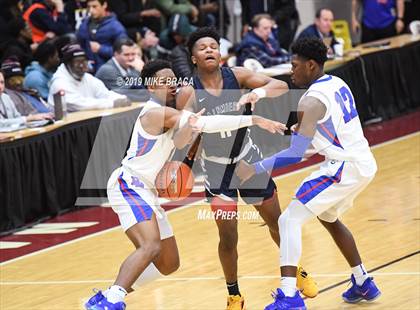 Thumbnail 3 in DeMatha vs. La Lumiere (Spalding Hoophall Classic) photogallery.