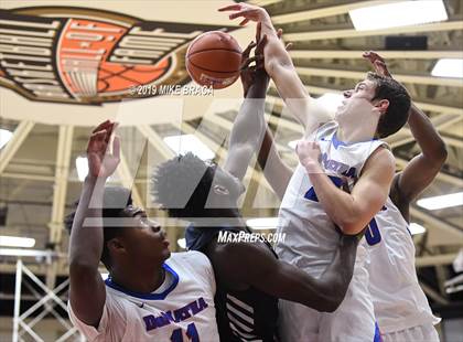 Thumbnail 2 in DeMatha vs. La Lumiere (Spalding Hoophall Classic) photogallery.