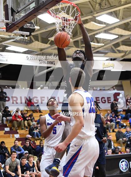 Thumbnail 3 in DeMatha vs. La Lumiere (Spalding Hoophall Classic) photogallery.