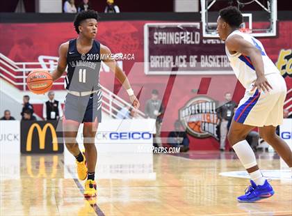 Thumbnail 3 in DeMatha vs. La Lumiere (Spalding Hoophall Classic) photogallery.