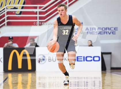 Thumbnail 3 in DeMatha vs. La Lumiere (Spalding Hoophall Classic) photogallery.