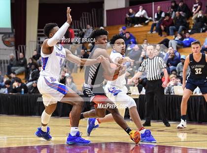 Thumbnail 3 in DeMatha vs. La Lumiere (Spalding Hoophall Classic) photogallery.