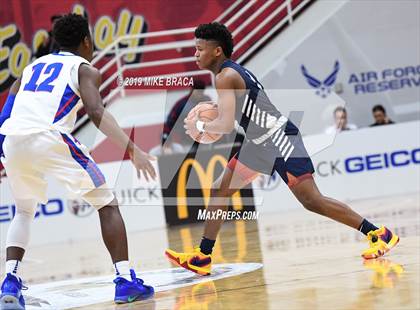 Thumbnail 1 in DeMatha vs. La Lumiere (Spalding Hoophall Classic) photogallery.