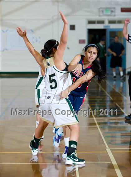 Thumbnail 2 in Yorba Linda vs Santa Barbara (Santa Barbara Tournament of Champions) photogallery.