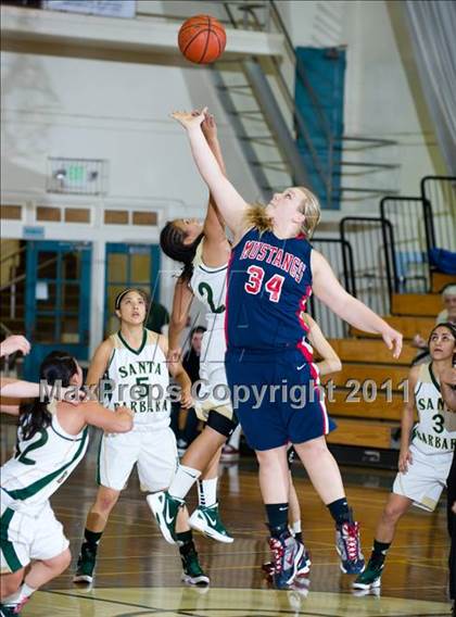 Thumbnail 1 in Yorba Linda vs Santa Barbara (Santa Barbara Tournament of Champions) photogallery.