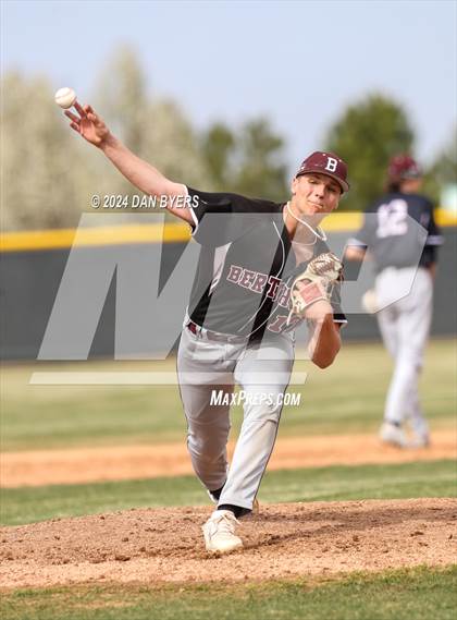 Thumbnail 3 in Berthoud @ Eaton photogallery.