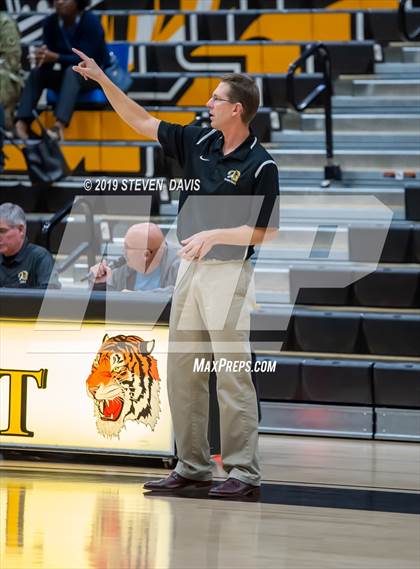 Thumbnail 2 in Highland vs Gilbert photogallery.