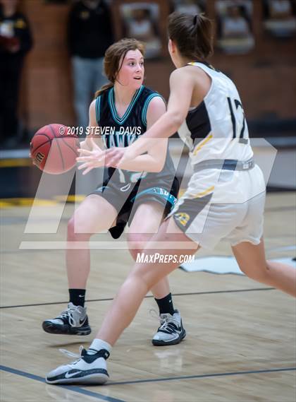 Thumbnail 3 in Highland vs Gilbert photogallery.