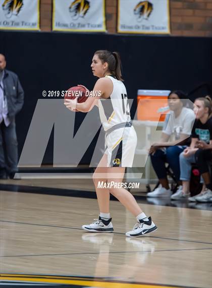 Thumbnail 3 in Highland vs Gilbert photogallery.