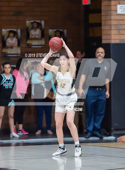Thumbnail 2 in Highland vs Gilbert photogallery.