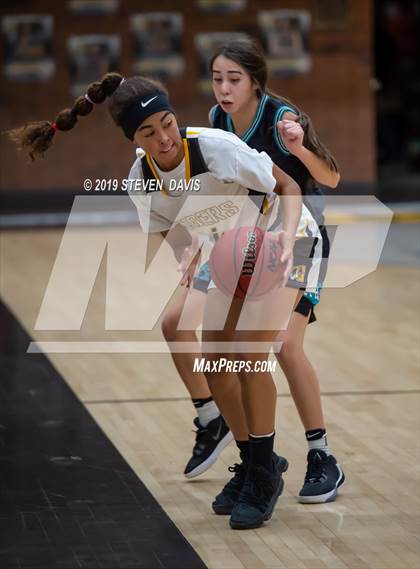Thumbnail 3 in Highland vs Gilbert photogallery.