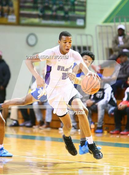 Thumbnail 2 in Village Christian Academy vs. Moravian Prep (Hoops and Dreams Showcase) photogallery.