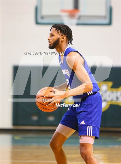 Thumbnail 1 in Village Christian Academy vs. Moravian Prep (Hoops and Dreams Showcase) photogallery.
