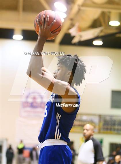 Thumbnail 3 in Village Christian Academy vs. Moravian Prep (Hoops and Dreams Showcase) photogallery.