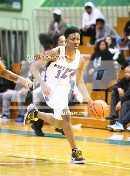 Thumbnail 1 in Village Christian Academy vs. Moravian Prep (Hoops and Dreams Showcase) photogallery.