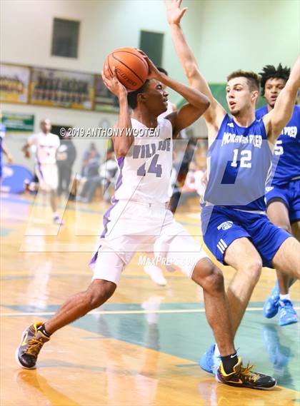 Thumbnail 2 in Village Christian Academy vs. Moravian Prep (Hoops and Dreams Showcase) photogallery.