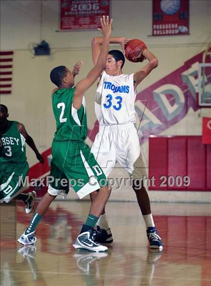 Thumbnail 2 in Lutheran vs. Dorsey (Rose City Round Ball Classic) photogallery.