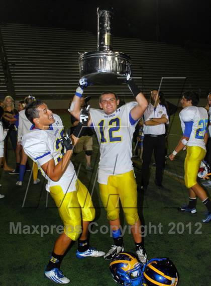 Thumbnail 2 in San Dimas vs. Bonita photogallery.
