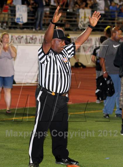 Thumbnail 3 in San Dimas vs. Bonita photogallery.