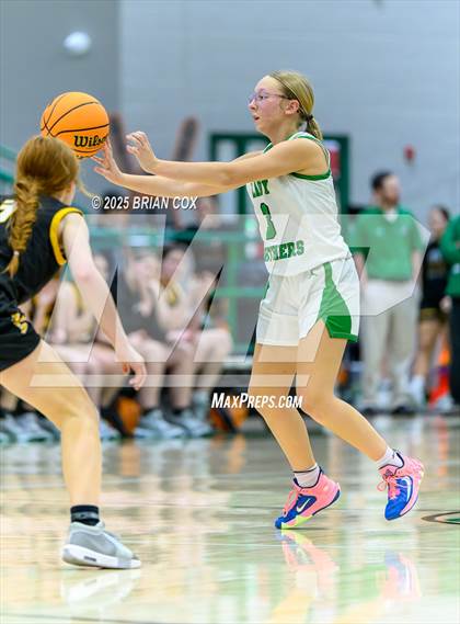 Thumbnail 1 in Salem @ Yellville-Summit photogallery.