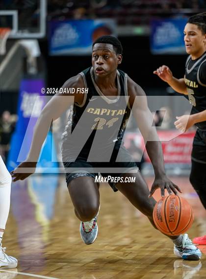 Thumbnail 2 in Madison vs. Capital (IHSAA 5A Quarterfinal) photogallery.