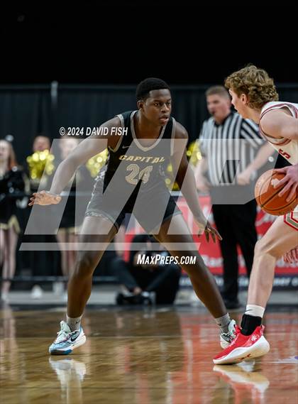 Thumbnail 3 in Madison vs. Capital (IHSAA 5A Quarterfinal) photogallery.