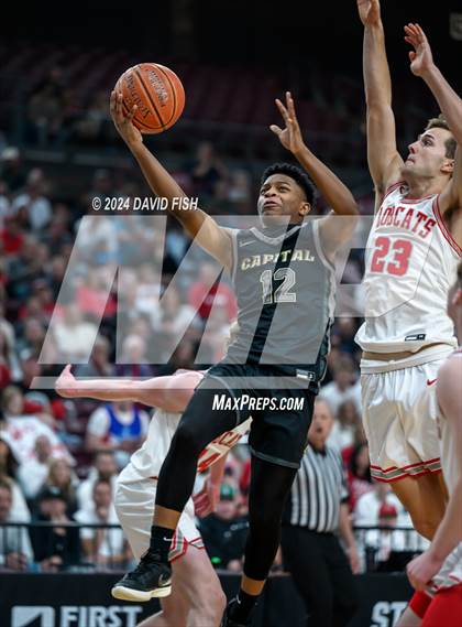 Thumbnail 3 in Madison vs. Capital (IHSAA 5A Quarterfinal) photogallery.