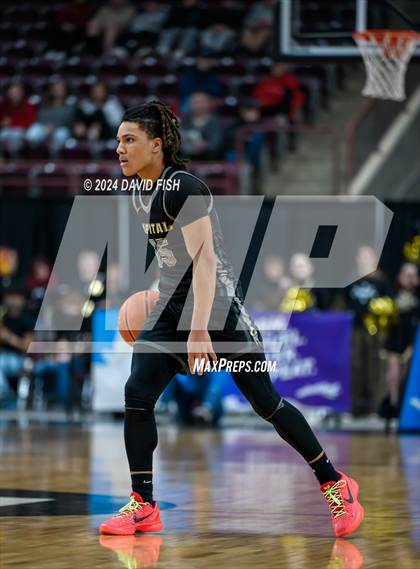 Thumbnail 3 in Madison vs. Capital (IHSAA 5A Quarterfinal) photogallery.