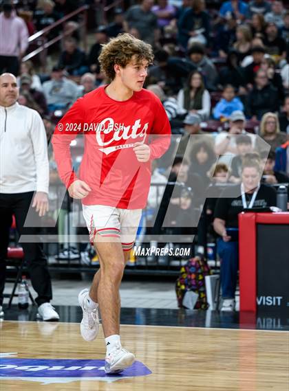 Thumbnail 2 in Madison vs. Capital (IHSAA 5A Quarterfinal) photogallery.