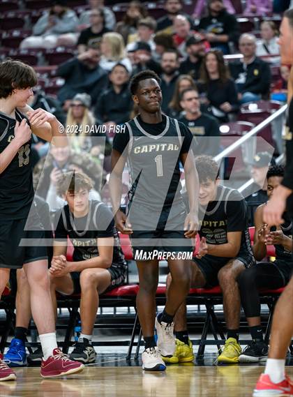 Thumbnail 2 in Madison vs. Capital (IHSAA 5A Quarterfinal) photogallery.