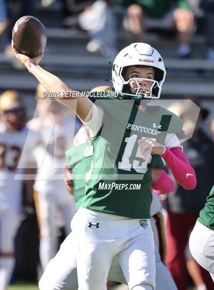 Thumbnail 3 in JV: Pentucket Regional @ Newburyport photogallery.