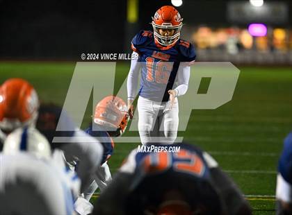 Thumbnail 3 in Seattle Prep vs Lakes (WIAA 3A First Round) photogallery.