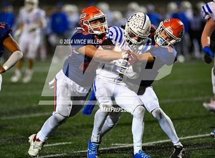 Thumbnail 2 in Seattle Prep vs Lakes (WIAA 3A First Round) photogallery.