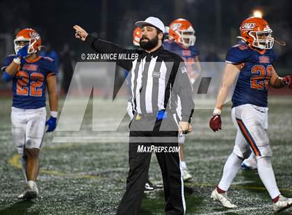 Thumbnail 1 in Seattle Prep vs Lakes (WIAA 3A First Round) photogallery.