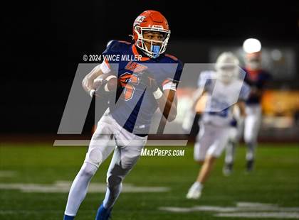 Thumbnail 1 in Seattle Prep vs Lakes (WIAA 3A First Round) photogallery.