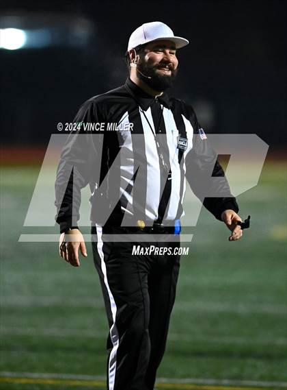 Thumbnail 2 in Seattle Prep vs Lakes (WIAA 3A First Round) photogallery.