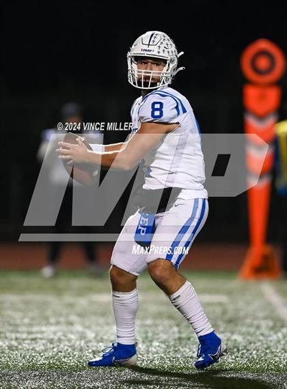 Thumbnail 3 in Seattle Prep vs Lakes (WIAA 3A First Round) photogallery.