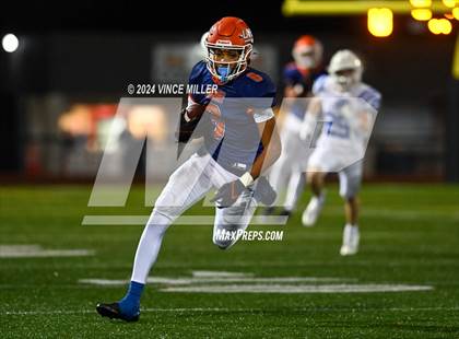 Thumbnail 2 in Seattle Prep vs Lakes (WIAA 3A First Round) photogallery.