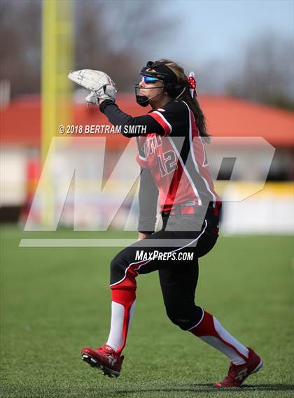 Thumbnail 3 in Clarence vs Amherst Central (Just Show Up) photogallery.