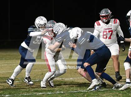 Thumbnail 3 in California School for the Deaf-Riverside @ Flintridge Prep (CIF-SS D1 8-Man Final) photogallery.