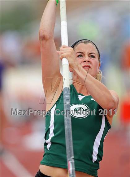 Thumbnail 2 in 84th Clyde Littlefield Texas Relays (Day 2 - Field Events) photogallery.