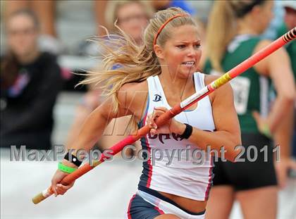 Thumbnail 3 in 84th Clyde Littlefield Texas Relays (Day 2 - Field Events) photogallery.