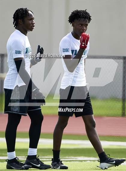 Thumbnail 1 in West Nassau vs Westside (Jaguars Prep Nike 11-On 7v7) photogallery.