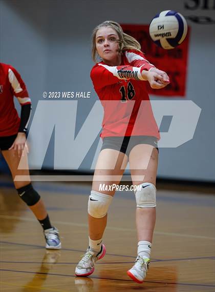 Thumbnail 3 in Center Hill @ DeSoto Central photogallery.