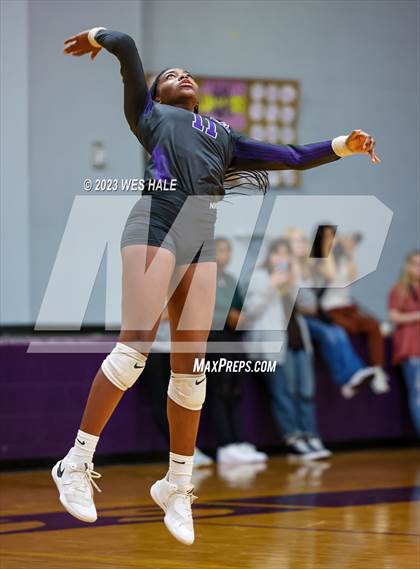 Thumbnail 1 in Center Hill @ DeSoto Central photogallery.